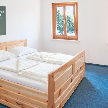 Gasthaus Pension Goldeck Spittal an der Drau Exterior foto